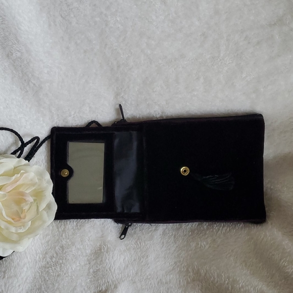 Crushed velvet little purse - Picture 4 of 5